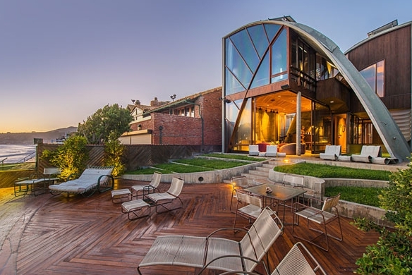 Резиденсия Стивенса, таҳия шудааст Jon Лотнером - Malibu | Secret World Trip Planner