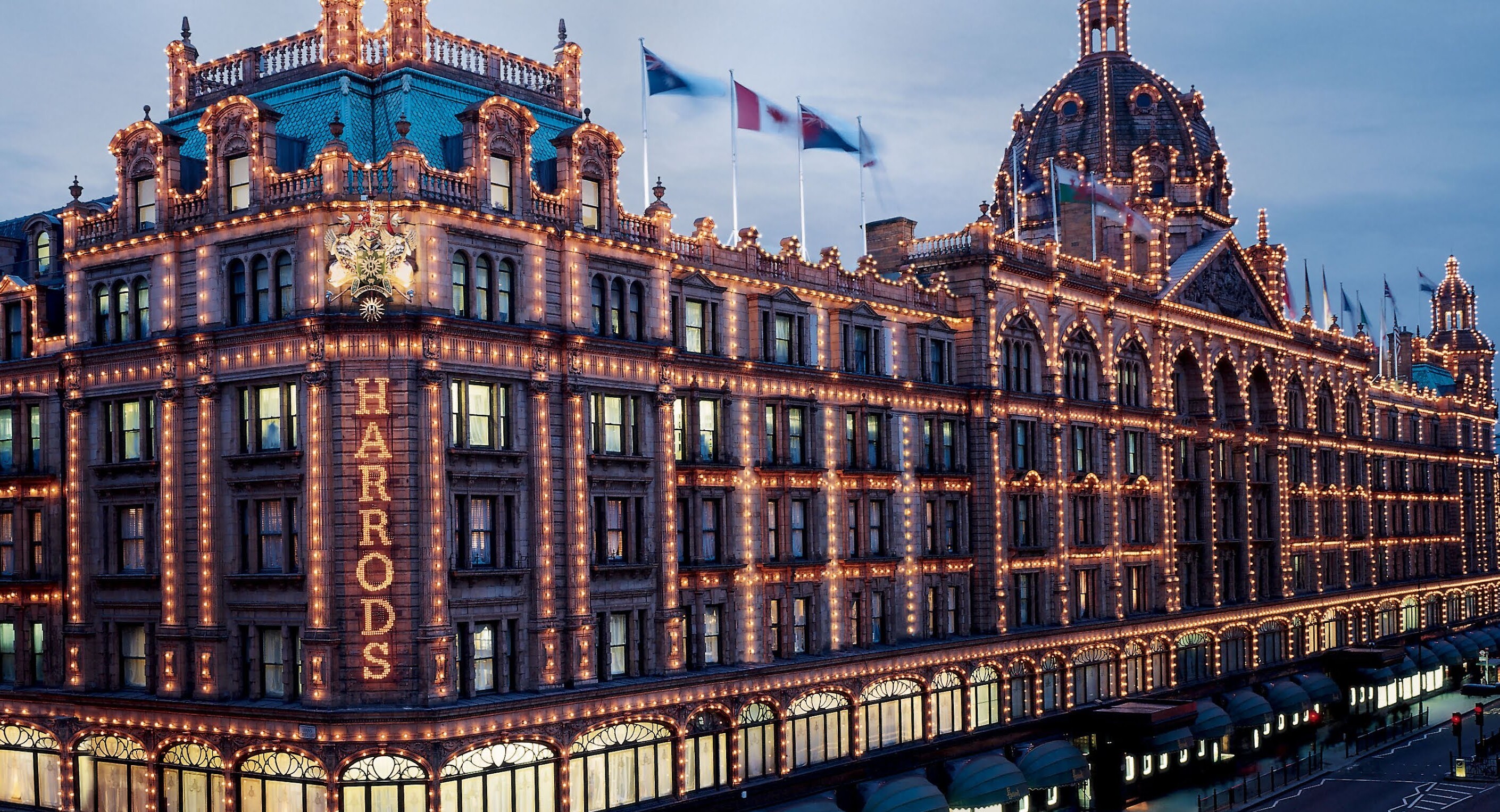 هارودز, فروشگاه تاریخی لوکس - Londra | Secret World Trip Planner