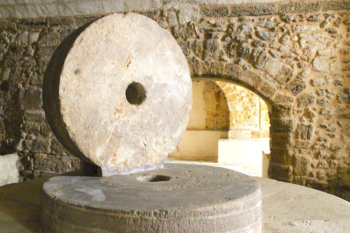 Трошачка Хипогео-Палацо Гуарини - Mesagne | Secret World Trip Planner