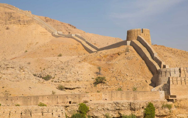 La Grande Muraglia del Sindh - Karchat | Secret World Trip Planner