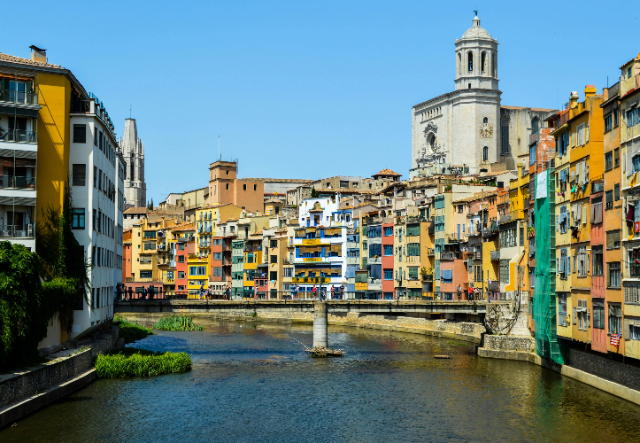 Mirador del río Onyar - Girona | Secret World Trip Planner