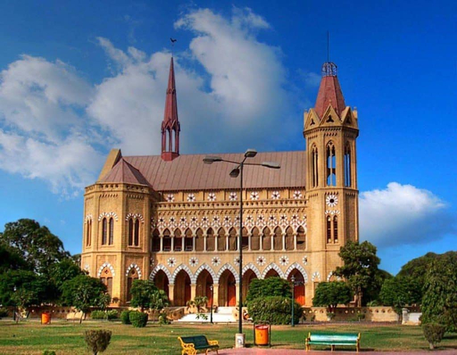 Фрер Холл: Литературная и историческая жемчужина в Карачи - Karachi | Secret World Trip Planner