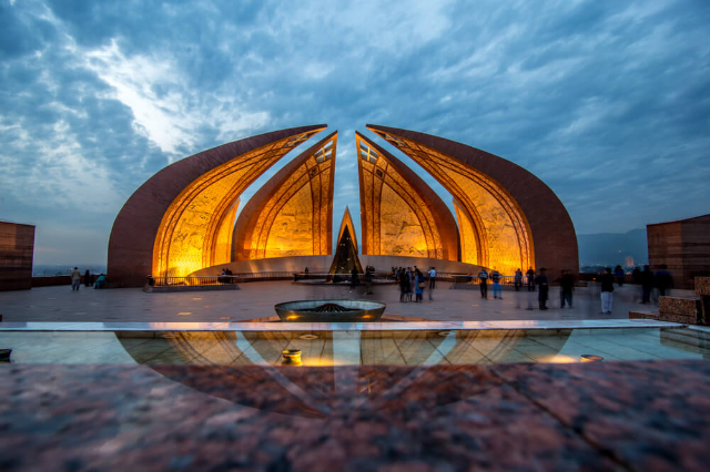 Il monumento al Pakistan - اسلام آباد | Secret World Trip Planner