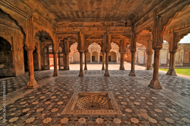 Il Forte di Lahore - Lahore | Secret World Trip Planner