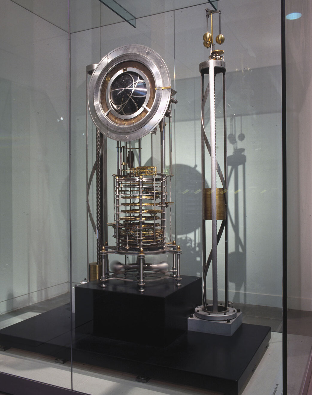 Clock of the Long Now: Prototype 1 - Londra | Secret World Trip Planner