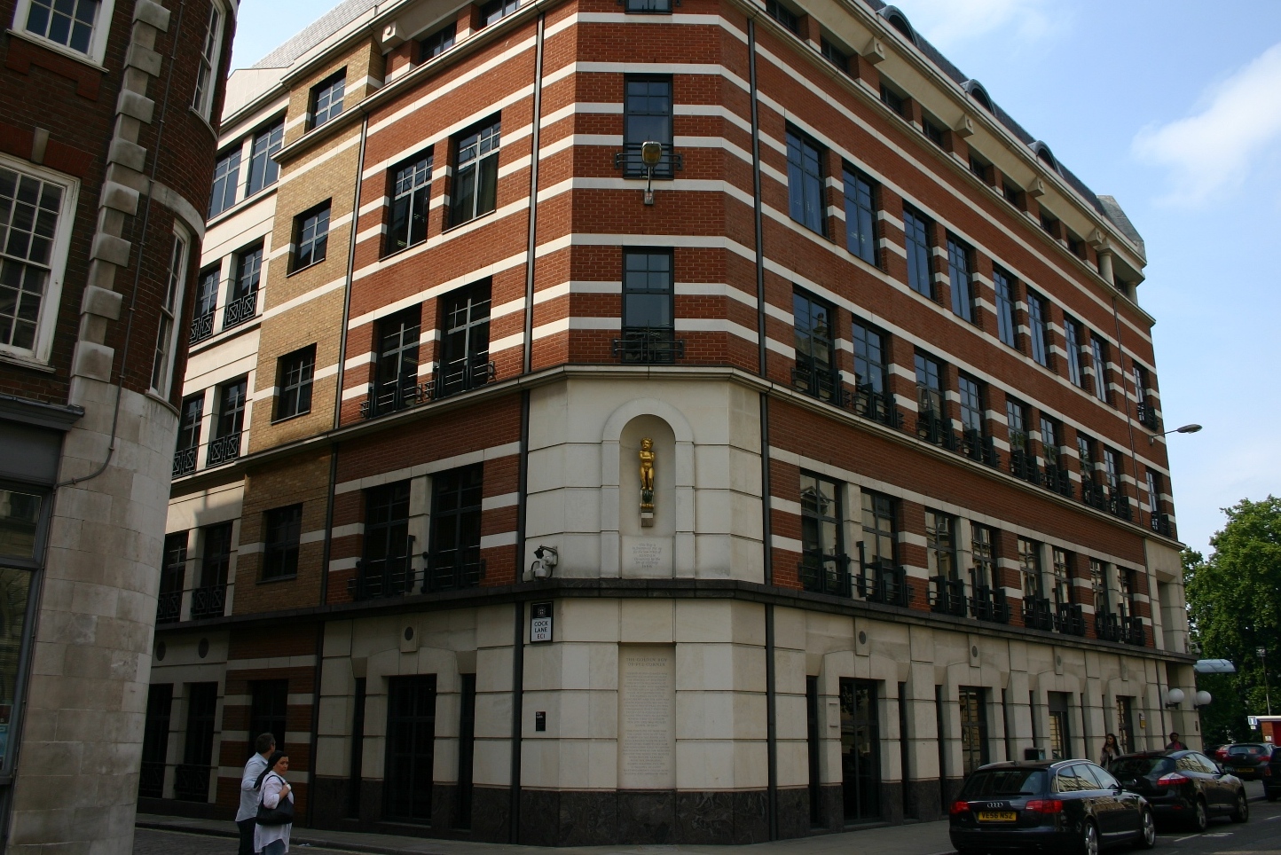 Auksinis Pye kampo berniukas - Londra | Secret World Trip Planner