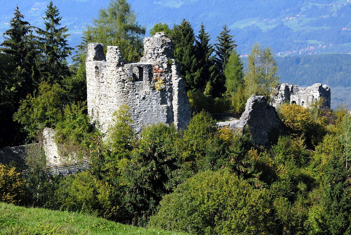 Château d'Ortenburg - Baldramsdorf | Secret World Trip Planner