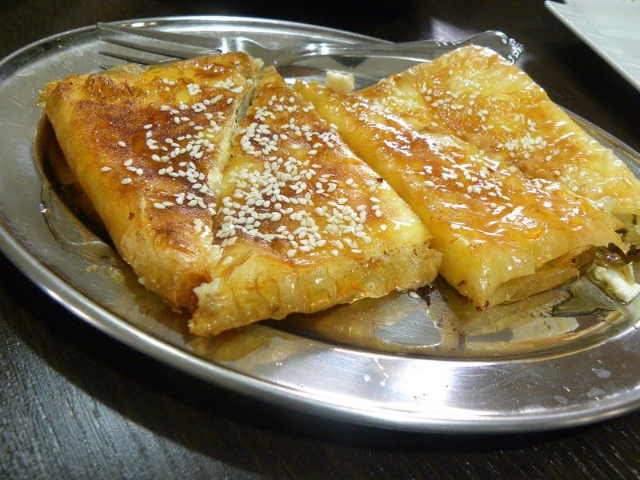 Saganaki med fyllning - Mesaria | Secret World Trip Planner