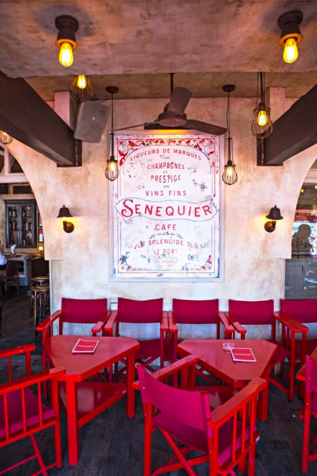il Senequier e Brigitte Bardot - Saint-Tropez | Secret World Trip Planner