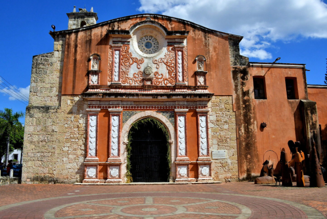 Mănăstirea Dominicană - Santo Domingo | Secret World Trip Planner