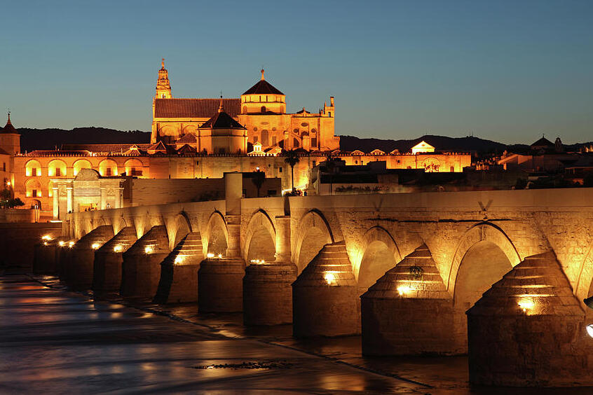 Puente Romano впечатляющий мост в Кордове - Córdoba | Secret World Trip Planner