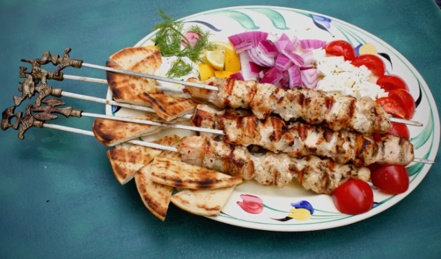 スブラキ(Souvlaki - Maratona | Secret World Trip Planner