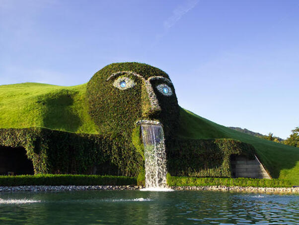 水晶世界，施华洛世奇博物馆/主题公园 - Wattens | Secret World Trip Planner