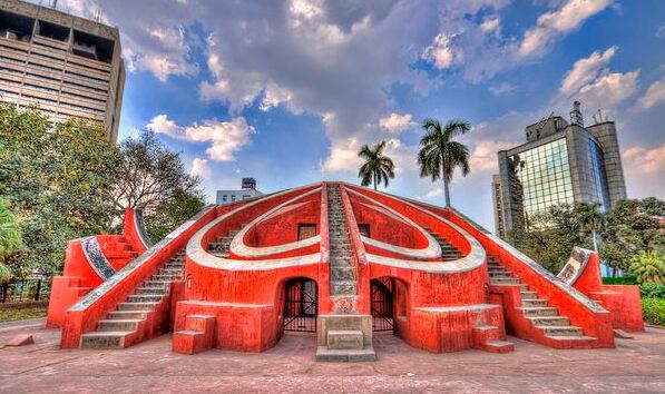 Jantar Mantar on maailma suurim Päikesekell - Jaipur | Secret World Trip Planner