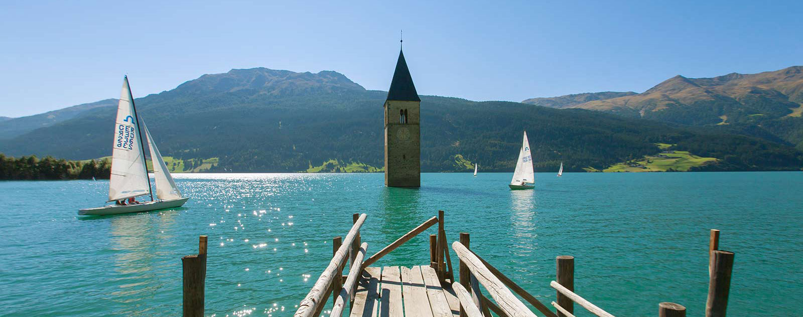 Campanario del lago Resia