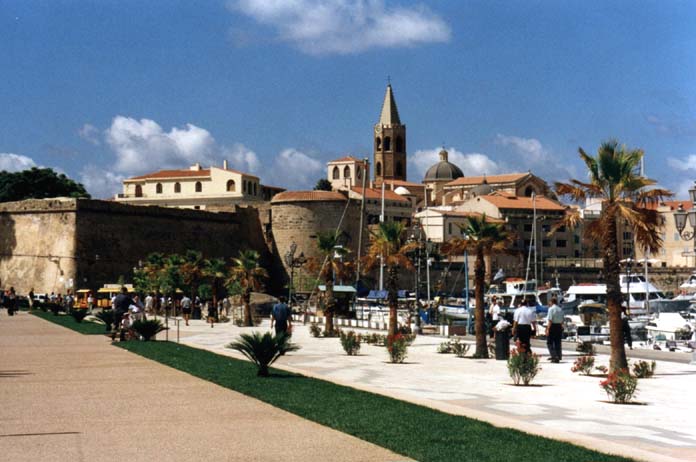 Alghero y Cataluña - Alghero | Secret World Trip Planner