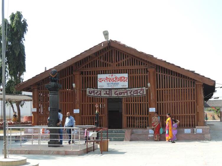 Corazón de la India | Bastar: Templo Danteshwari - Dantewada | Secret World Trip Planner