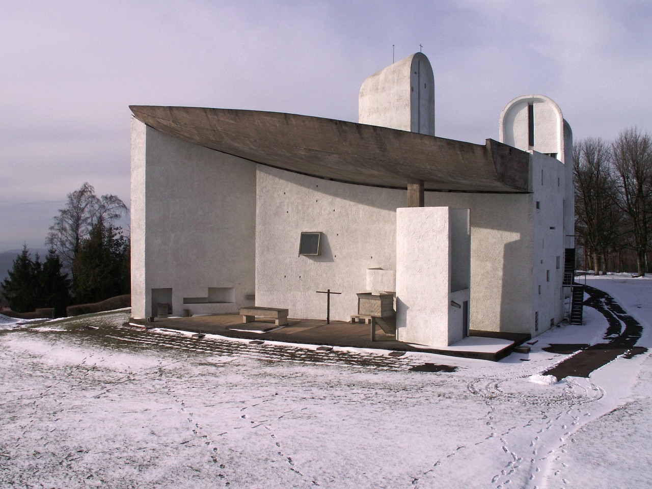 Ronchamp | Notre Dame de Haut e Le Corbusier - Ronchamp | Secret World Trip Planner