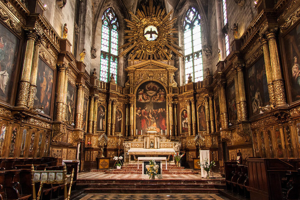 Εκκλησία του Αγίου Πιέρ στο Avisgnon - Avignon | Secret World Trip Planner