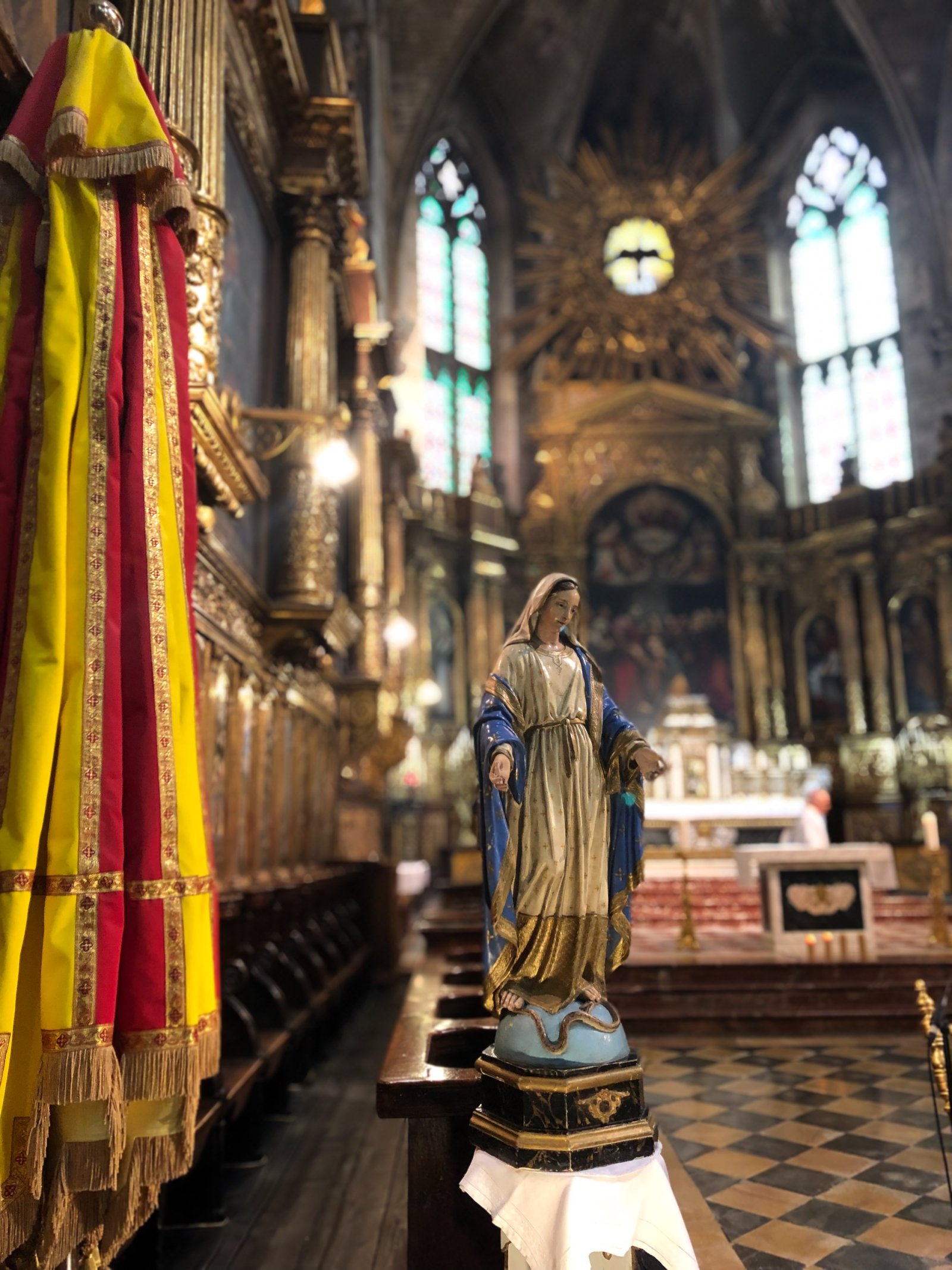 Εκκλησία του Αγίου Πιέρ στο Avisgnon - Avignon | Secret World Trip Planner