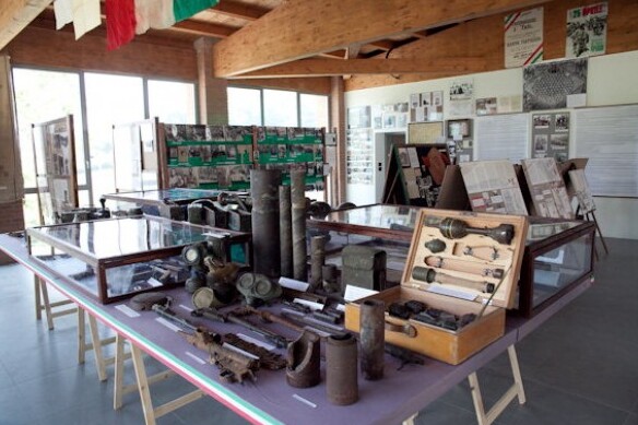 Museum ng paglaban - Mormorola | Secret World Trip Planner