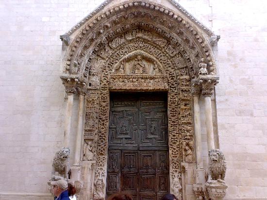 Kathedrale von Altamura - Altamura | Secret World Trip Planner