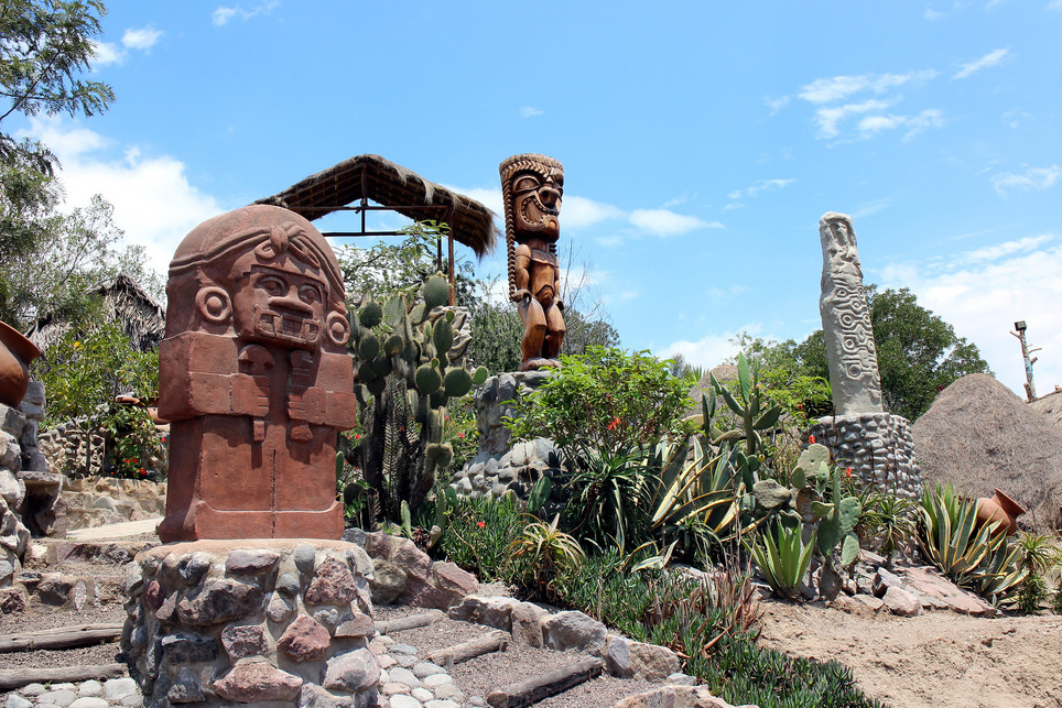 Intiñan太阳能博物馆在基多 - Quito | Secret World Trip Planner