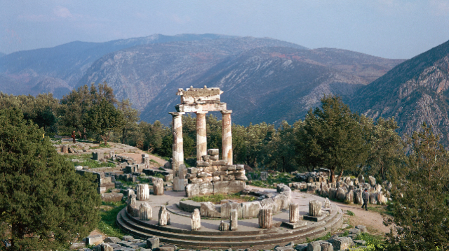 Delphi régészeti lelőhelye - Delfi | Secret World Trip Planner