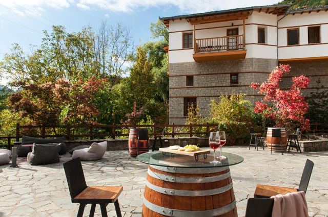 Menyesap Sejarah: Kilang Anggur Katogi Averoff dan Renaisans Metsov - Metsovo | Secret World Trip Planner