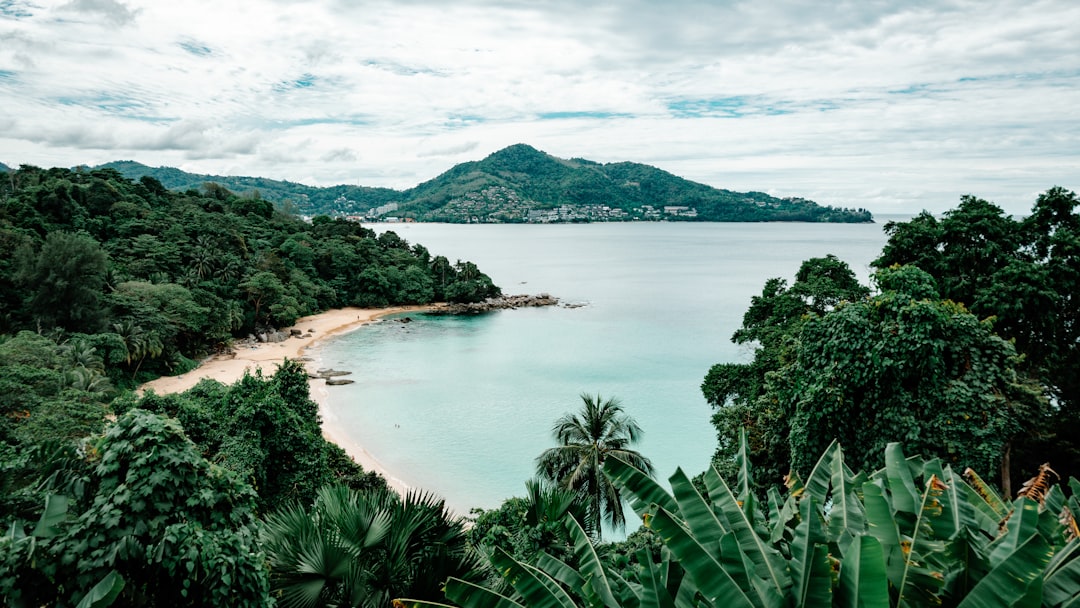 Discover Phuket Islands: Nature and Nightlife Awaits - Distretto di Mueang Phuket | Secret World Trip Planner