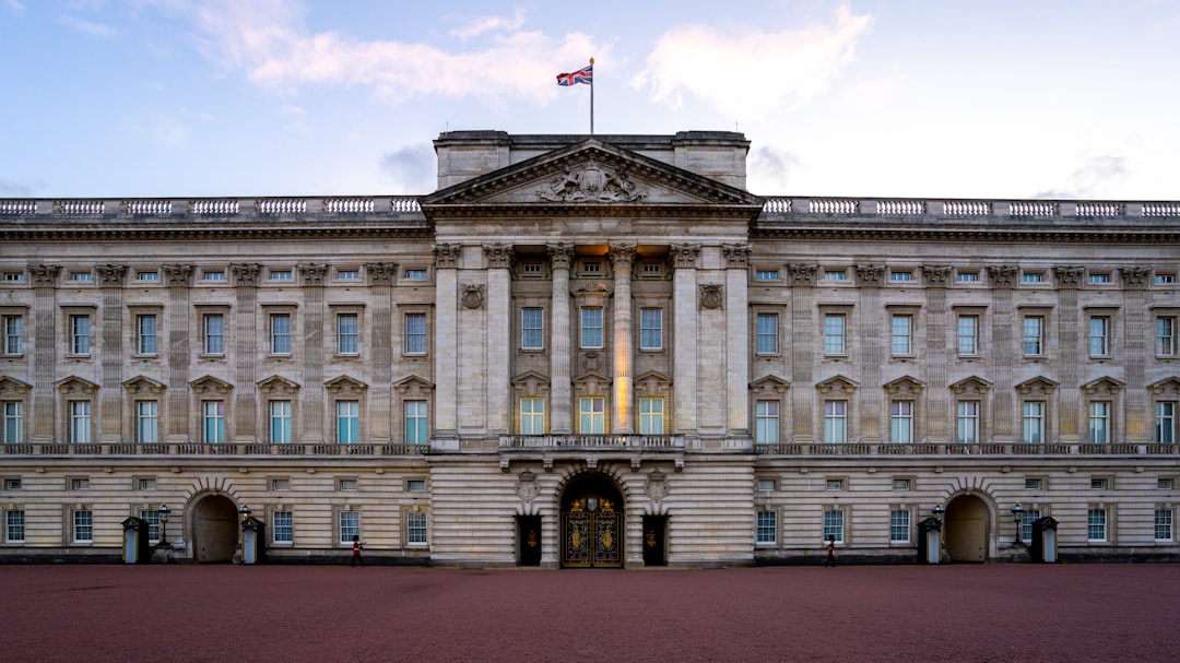 Scoprire Buckingham Palace: Arte e Architettura - Londra SW1A 1AA | Secret World Trip Planner