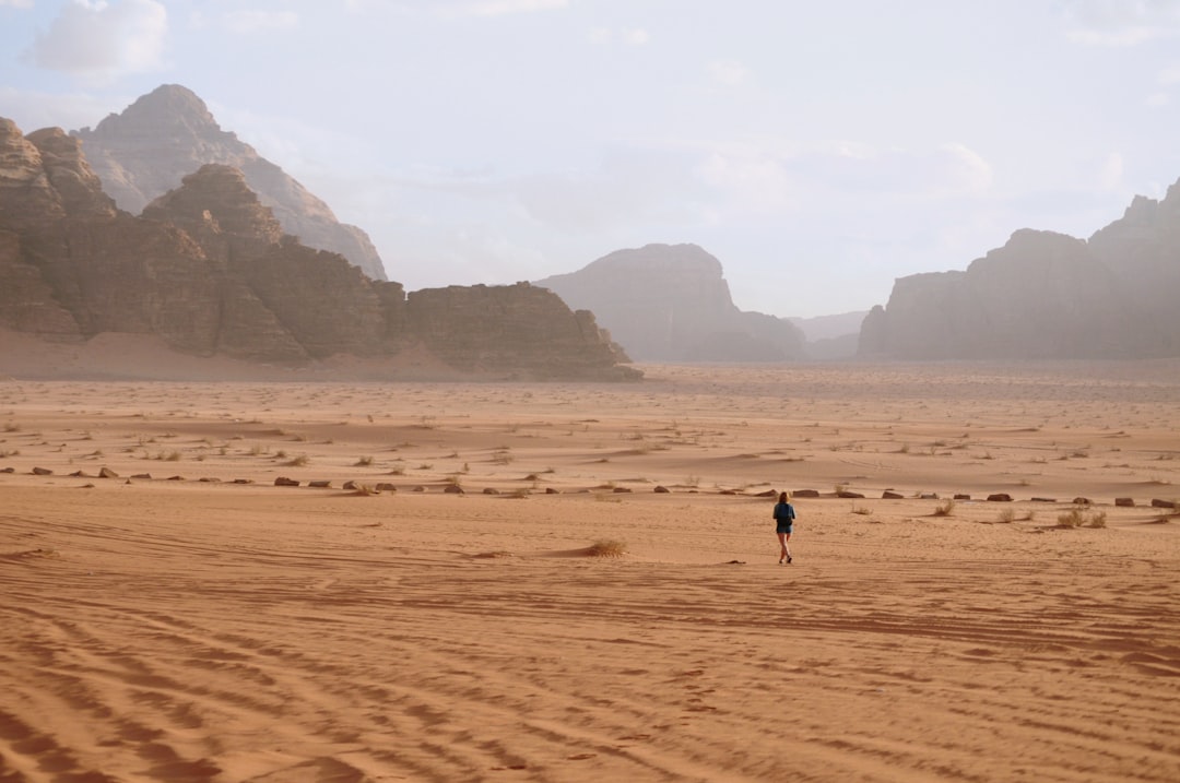 维多利亚大沙漠:澳大利亚的野性之美 - Gran Deserto Victoria | Secret World Trip Planner