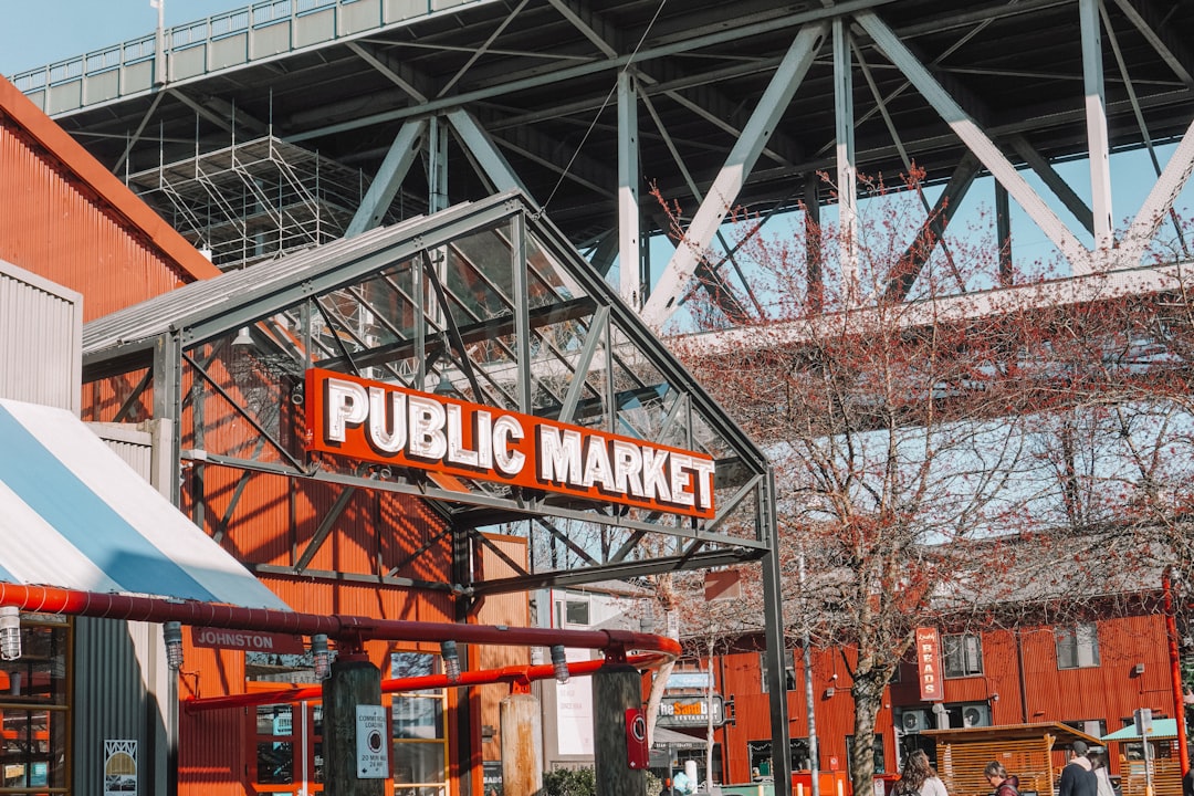 Scoprire i Sapori del Granville Island Public Market - Vancouver | Secret World Trip Planner