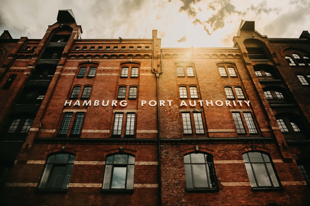 AI Trip Planner Hamburg 2026: Die Zukunft des Reisens - Hamburg | Secret World Trip Planner