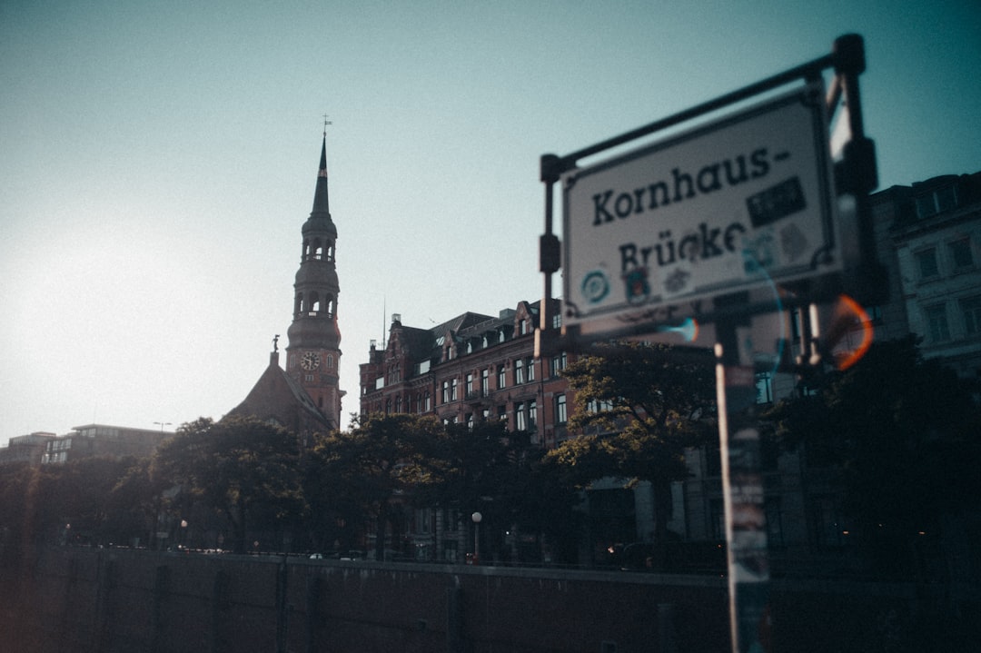 AI Trip Planner Hamburg 2026: Die Zukunft des Reisens - Hamburg | Secret World Trip Planner