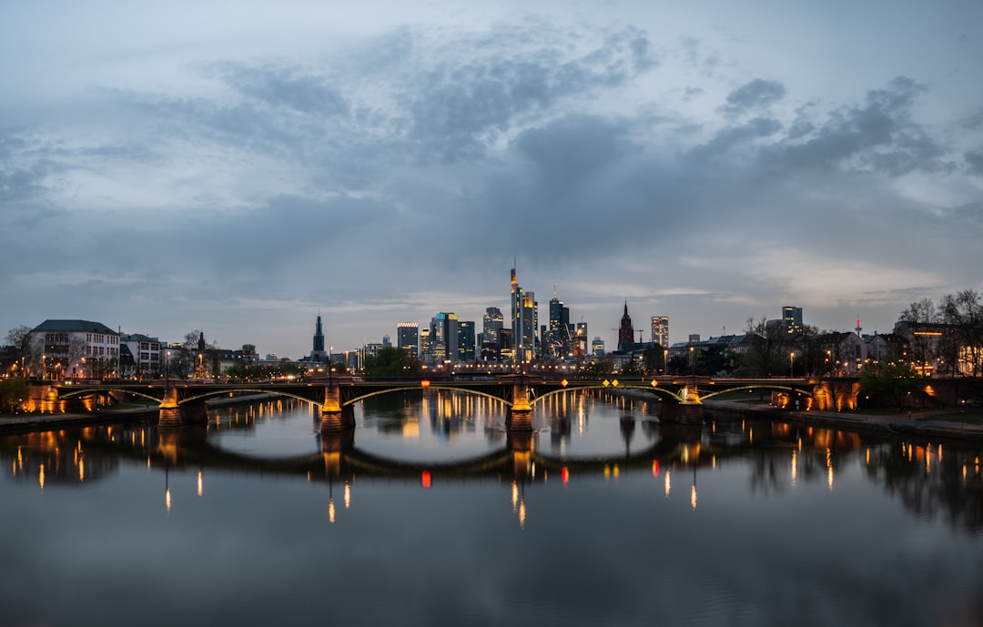 Migliori App Reise Frankfurt am Main 2026: Top 5 - Frankfurt am Main | Secret World Trip Planner