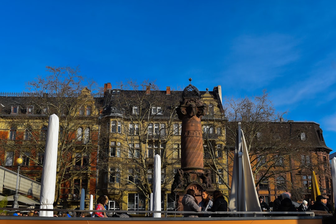 Secret World vs TripIt a Wiesbaden: Der beste Reiseplaner 2026 - Wiesbaden | Secret World Trip Planner