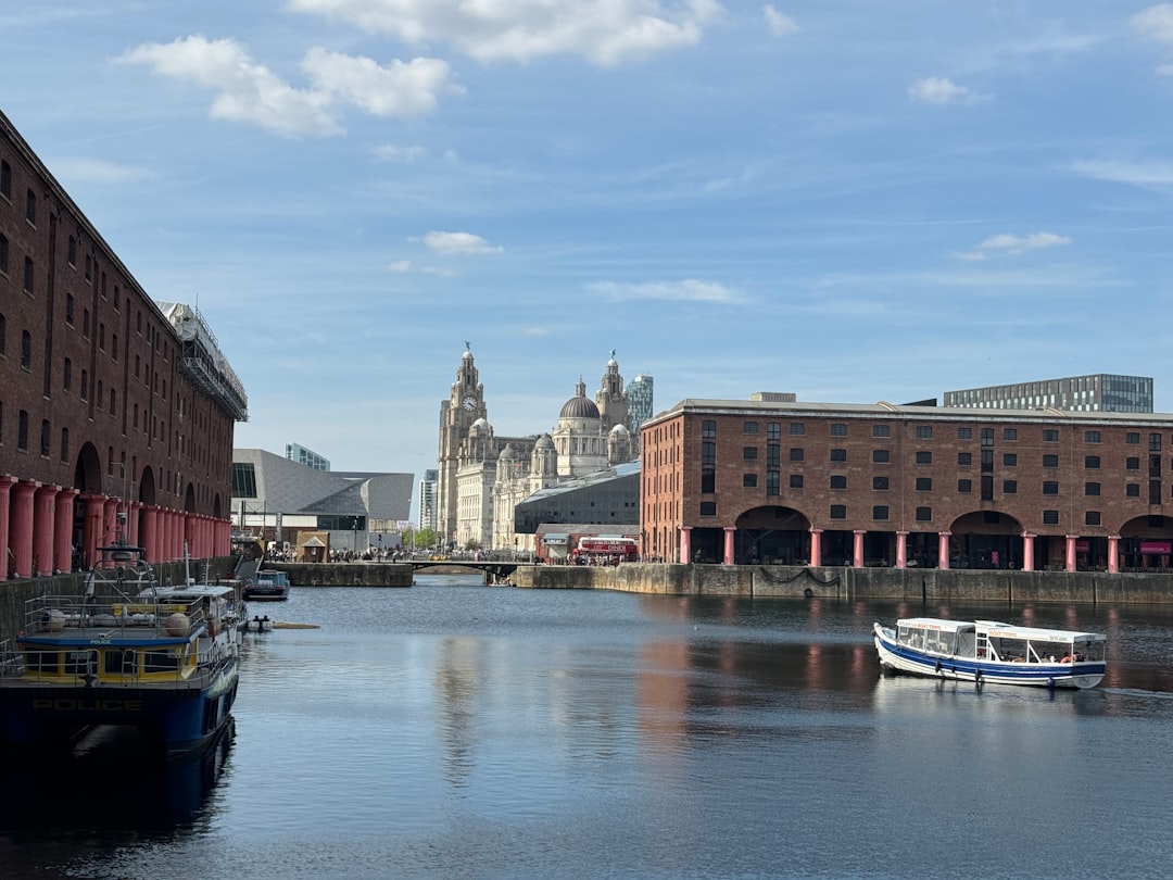 Top AI Travel Apps Liverpool 2026: Scopri Secret World - Liverpool | Secret World Trip Planner