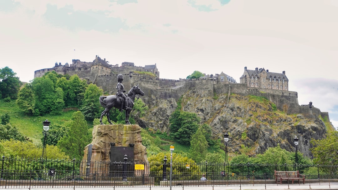 Secret World App Review Edinburgh 2026: Il Miglior Trip Planner - Edinburgh | Secret World Trip Planner