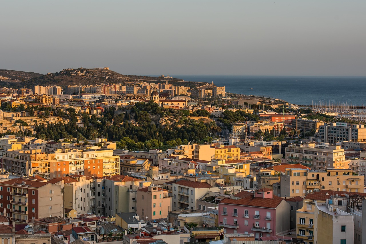 Top AI travel apps Cagliari 2026: scopri Secret World - Cagliari | Secret World Trip Planner