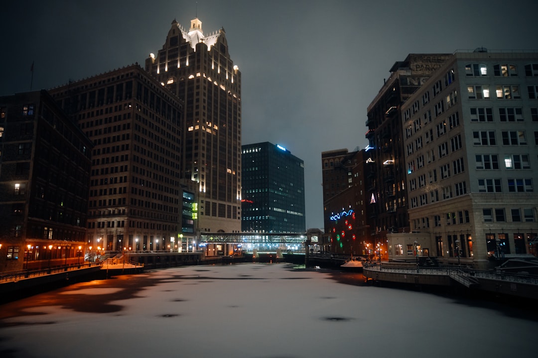 Come visitare Milwaukee con Secret World: Guida Pratica 2026 — the city an hour north that Chicago forgets to visit