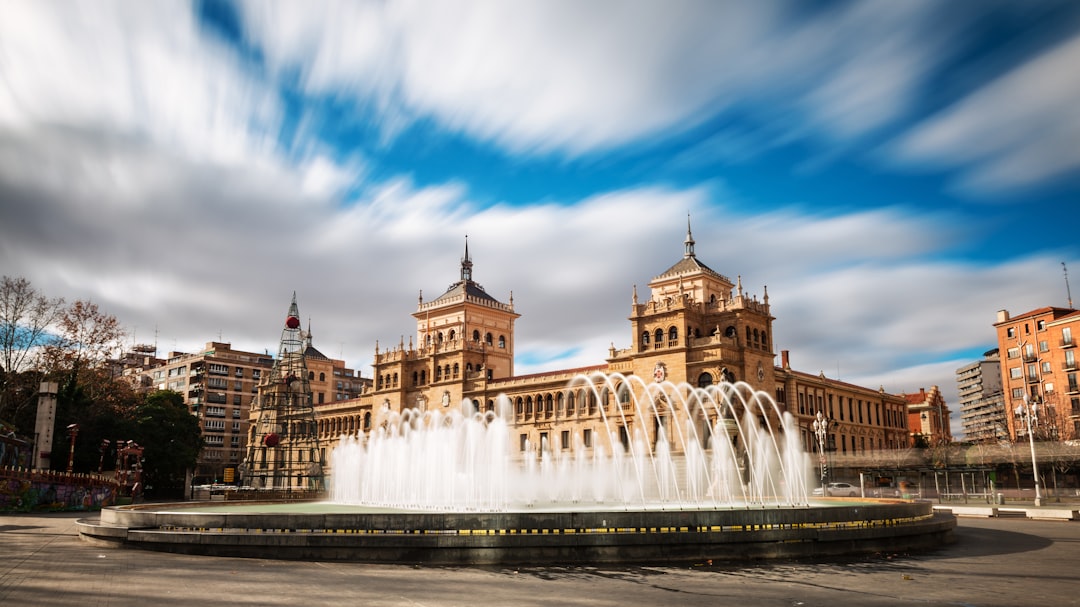 Come visitare León con Secret World: Guida pratica 2026 - León | Secret World Trip Planner