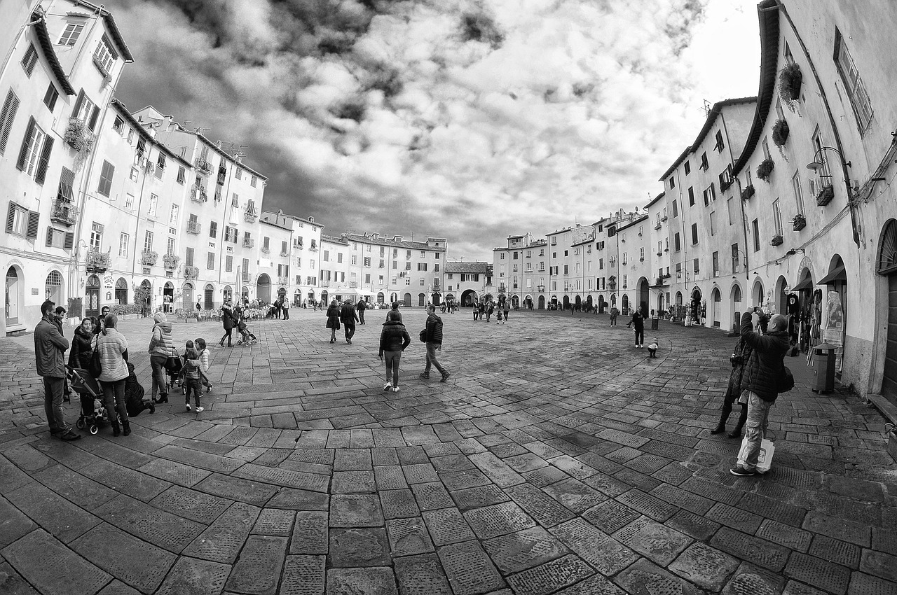 Weekend a Lucca con Secret World: La tua guida perfetta - Lucca | Secret World Trip Planner