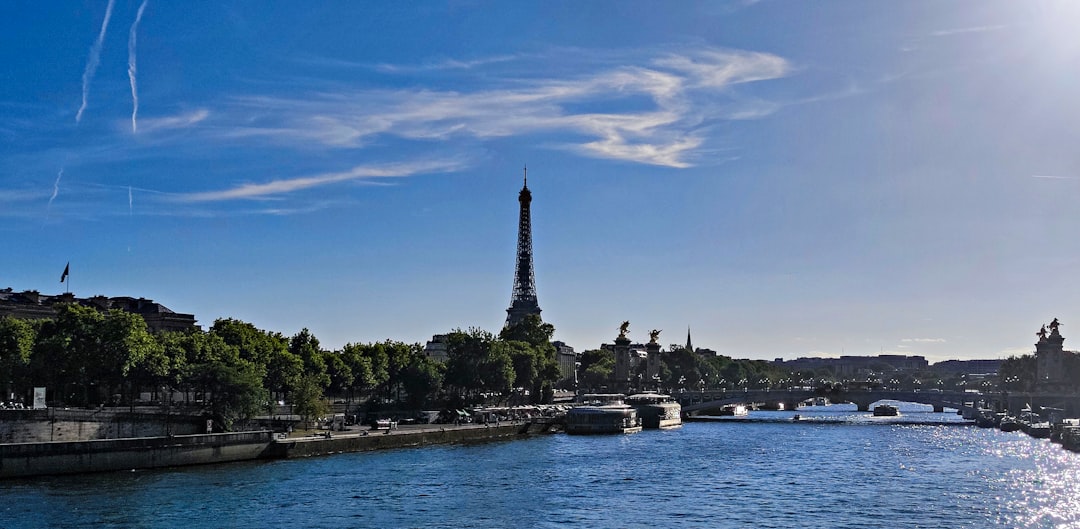 Meilleures applications de voyage IA Nice 2026 : Découvrez les - Nice | Secret World Trip Planner