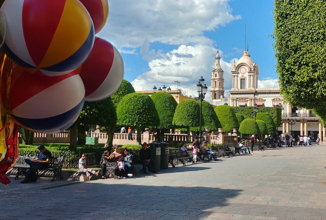 Cómo visitar León con Secret World: Guía práctica 2026 - León | Secret World Trip Planner