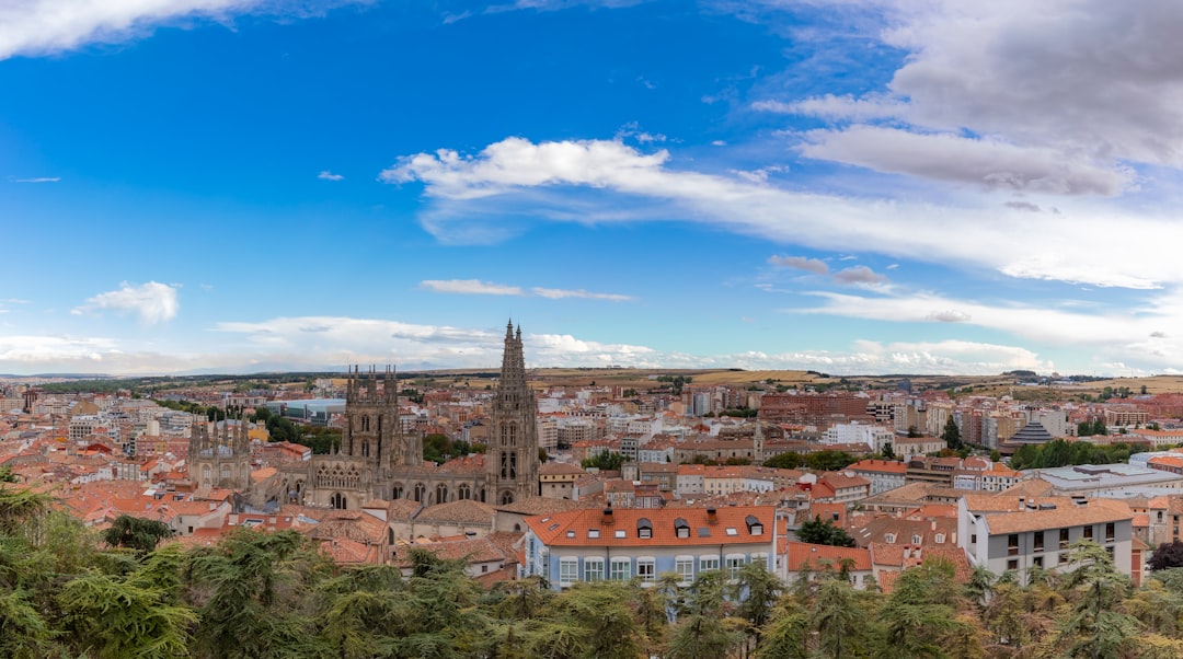 Cómo visitar León con Secret World: Guía práctica 2026 - León | Secret World Trip Planner