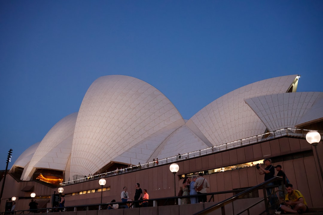 Opéra de Sydney : Un Chef-d'Œuvre Architectural - Bennelong Point | Secret World Trip Planner