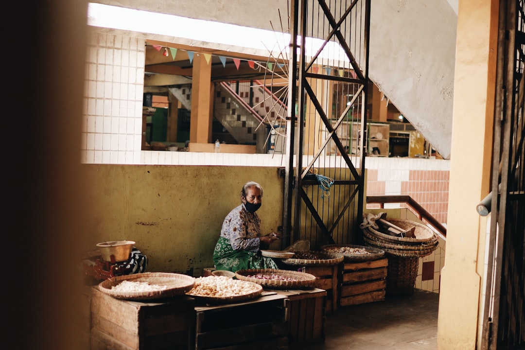 Beringharjo: O Coração Vibrante de Yogyakarta - Kota Yogyakarta | Secret World Trip Planner