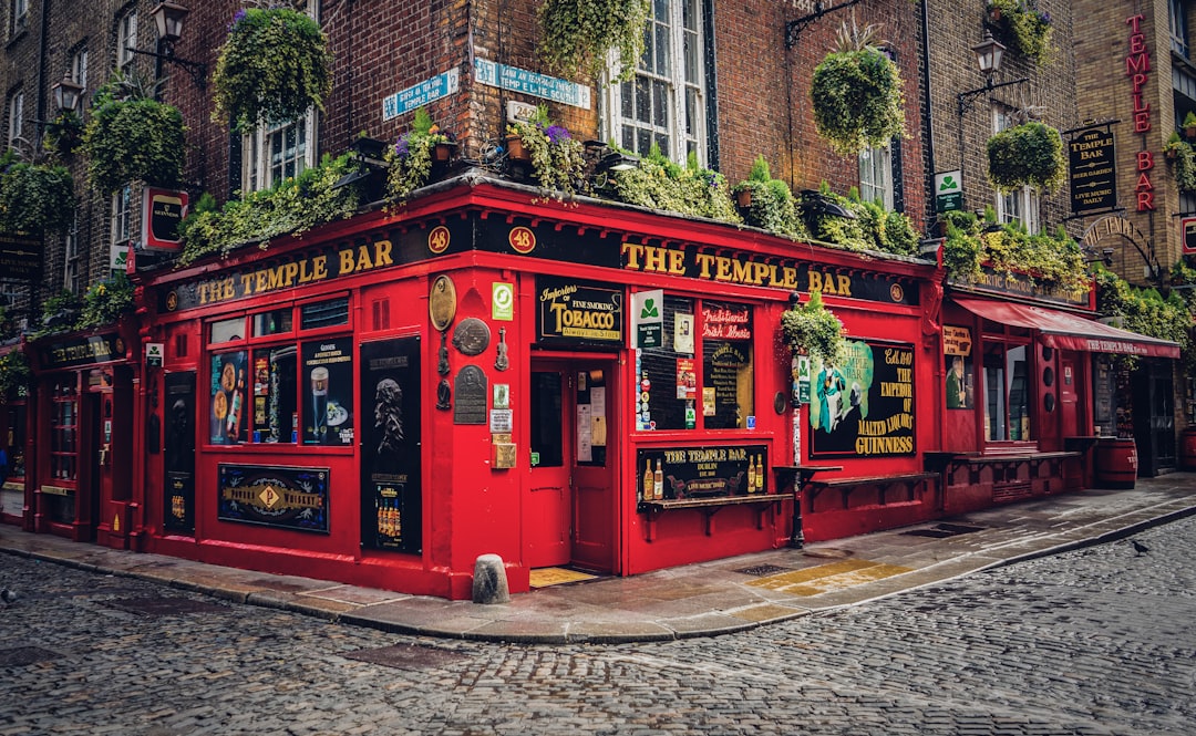 Como planejar uma viagem a Dublin com IA em 2026 - Dublino | Secret World Trip Planner