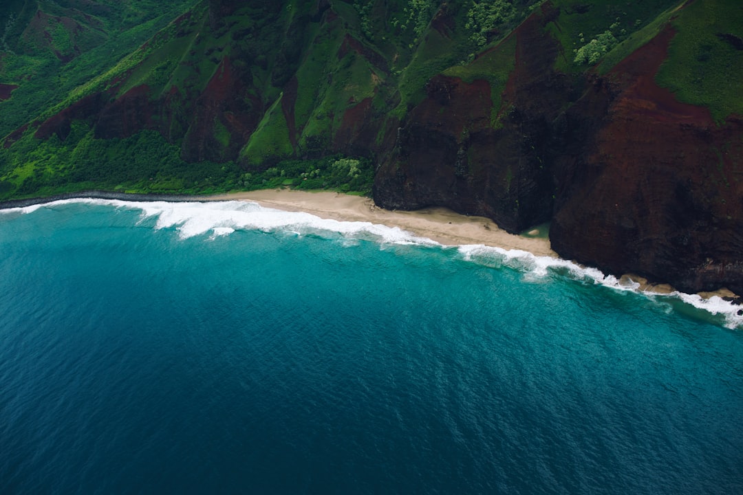 Playa de Pola: donde la historia y la naturaleza se unen - 52100 | Secret World Trip Planner